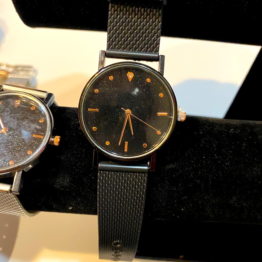 Watch - Picture 4 of 5
